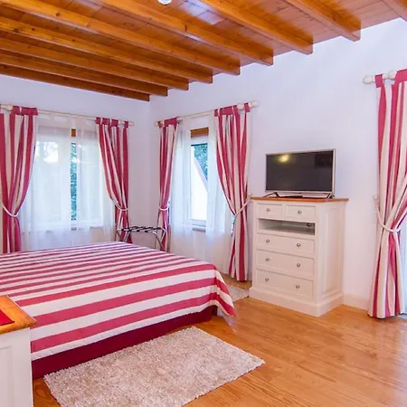 Akivillas Olhos De Agua Villa Guia (Faro)
